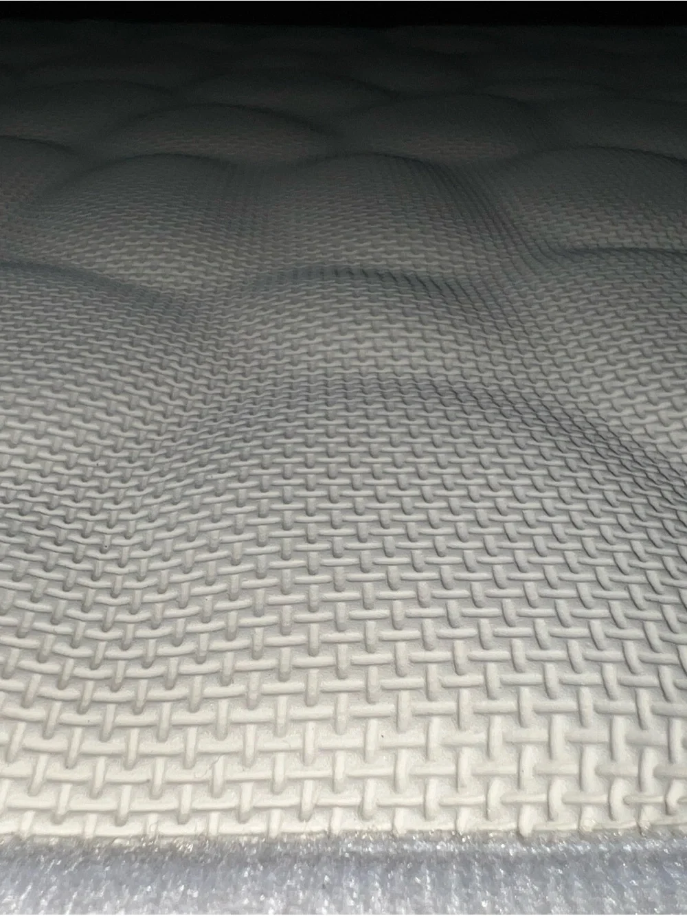 2 Luxury White Cobblestone Design Bath Mats with Non-Slip Backing !